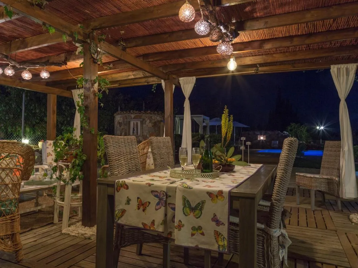 מורו Villa Els Pins By Interhome